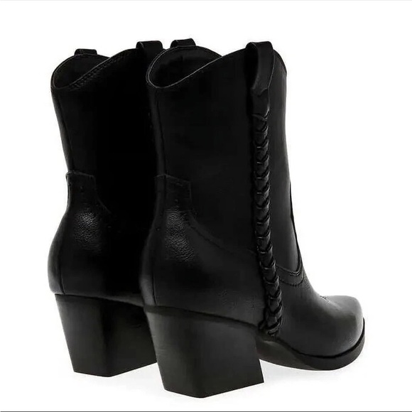 Women's Black Western Ankle Boots, size 9 - Picture 2 of 3